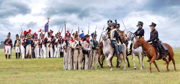 Black-Week-Sales, Bitcoin-Flop, DAX fest - wieder eine Zinssenkung? Almonty, Rheinmetall, thyssenkrupp und TKMS