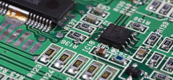 Die B&ouml;rse greift zu! Starke Aufwertung bei Infineon, AMD und Antimony Resources