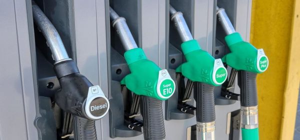Was, wenn der Diesel l&auml;nger bleibt, als die B&ouml;rse denkt? Ist die Br&uuml;ckentechnologie von dynaCERT die Antwort und wie positionieren sich Deutz und Renk?